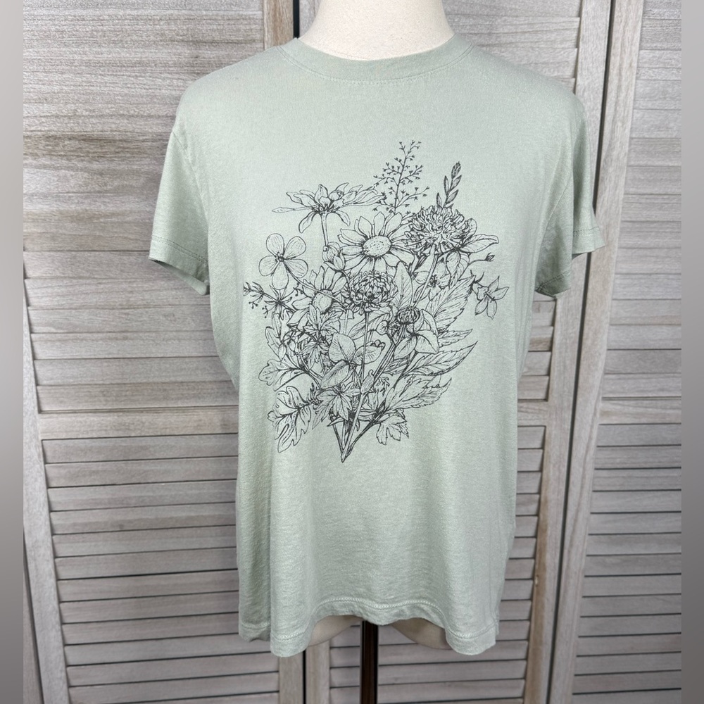 DOE Floral Sketch 100% Cotton Tee Light Sage Green-Small